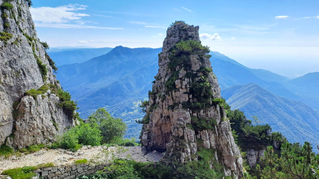 Trekking tra le Piccole Dolomiti e la Strada delle 52 Gallerie